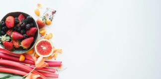 Biała dieta – co pić? Podpowiadamy! variety of sliced fruits