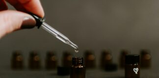 Kiedy powinieneś zacząć stosować olejki CBD? Olejki